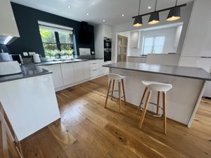 Photo 21- click for photo gallery